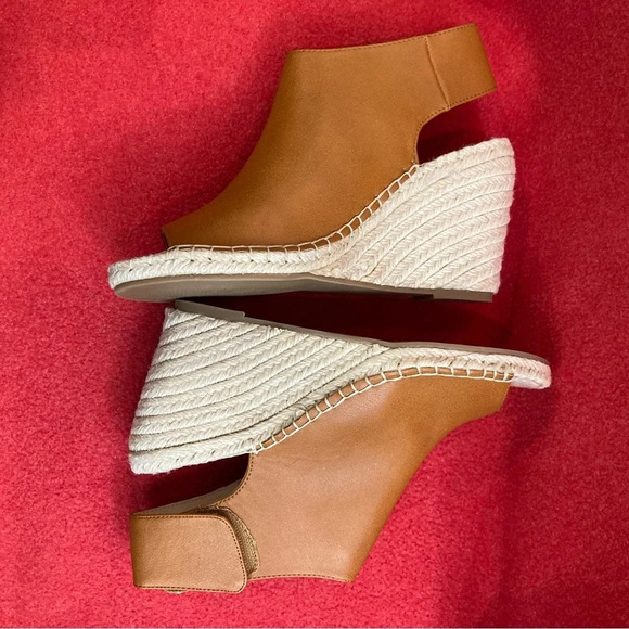 MATT & NAT Sz 38 Acacia Peep Toe Velcro Closure Espadrille Wrapped Wedges - Picture 4 of 11